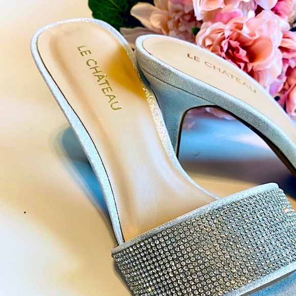 NIB Le Chateau Jewel Crystal Glam Sparkly Sandals - Picture 4 of 9